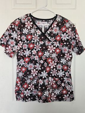 Peaches Uniforms Floral Print Scrub Top - Black & Red